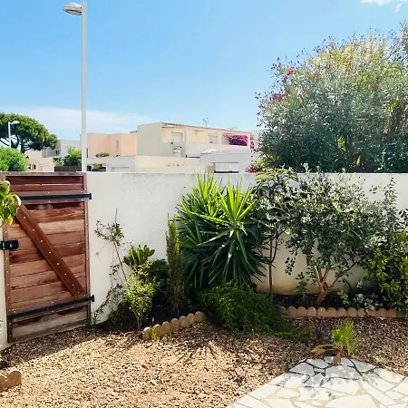 2 & Terrasse Montpellier Guest house 3*